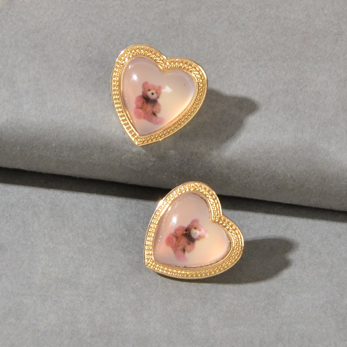 Lovely Bear Pattern Resin Heart Stud Pierced Earrings Dainty Gift for Woman Girl